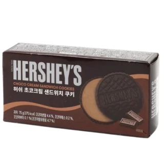 Przejdź do produktu Hershey's Chocolate Cream Sandwich Cookies 75g KOREA