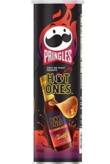 Przejdź do produktu Pringles Hot Ones chips with Los Calientes Barbacoa hot sauce flavor 158g USA
